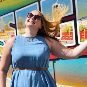 Meet your Posher, Danielle